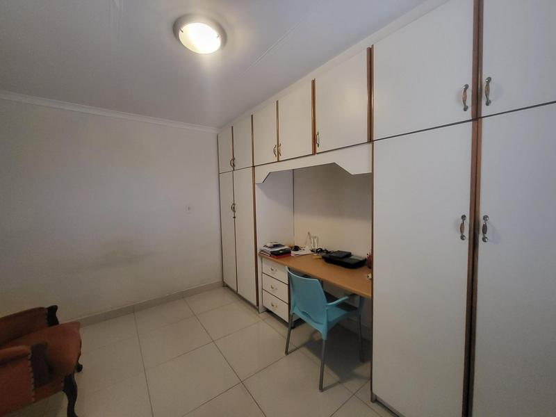 4 Bedroom Property for Sale in Dawncrest KwaZulu-Natal