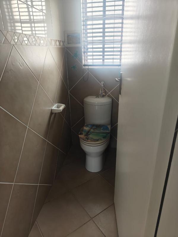 To Let 2 Bedroom Property for Rent in Meer En See KwaZulu-Natal