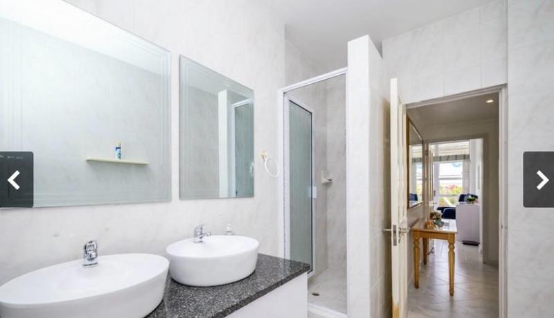 3 Bedroom Property for Sale in Umhlanga Rocks KwaZulu-Natal