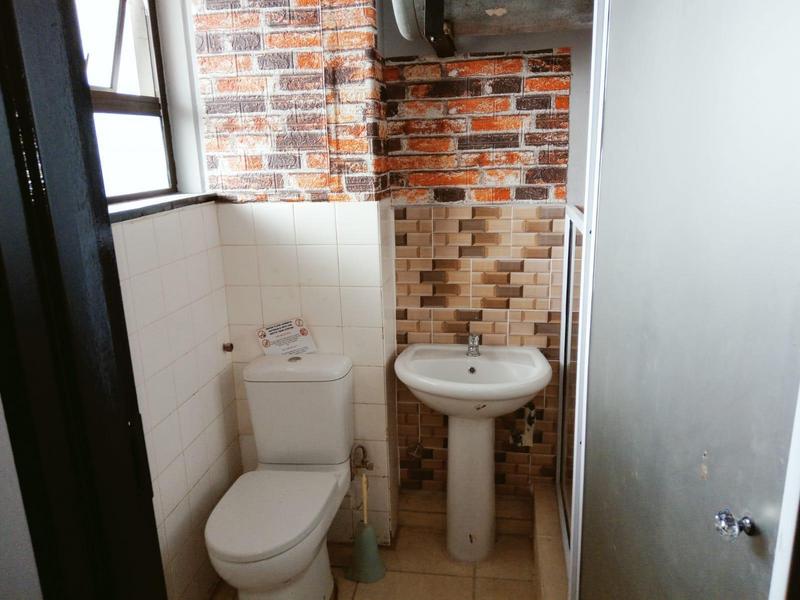 1 Bedroom Property for Sale in Umtentweni KwaZulu-Natal