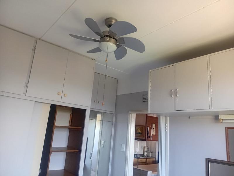 1 Bedroom Property for Sale in Umtentweni KwaZulu-Natal