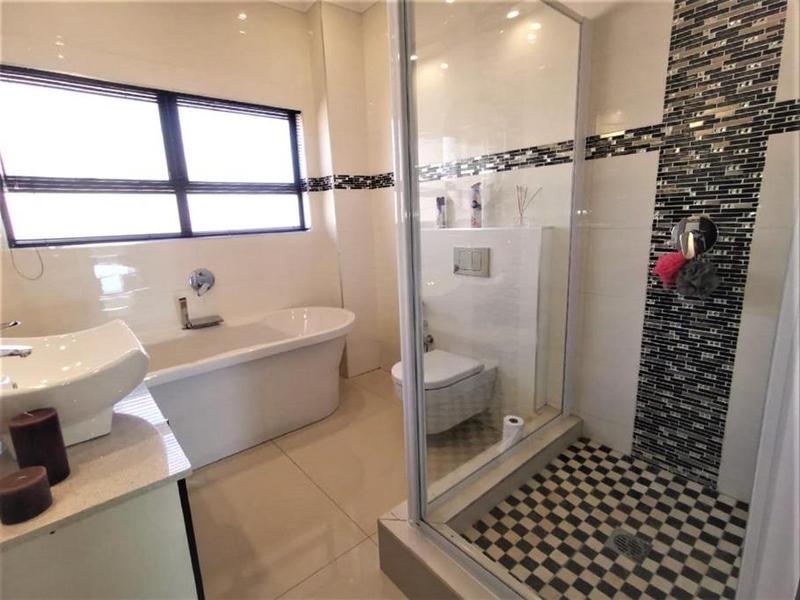 4 Bedroom Property for Sale in Izinga Estate KwaZulu-Natal