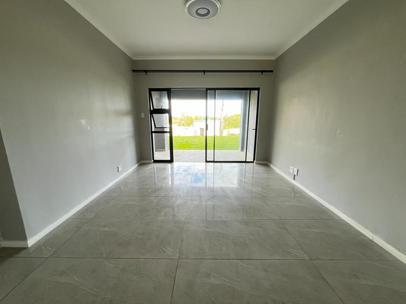 To Let 2 Bedroom Property for Rent in Umtentweni KwaZulu-Natal