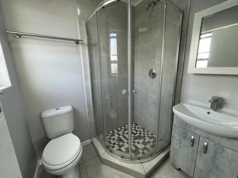 To Let 2 Bedroom Property for Rent in Umtentweni KwaZulu-Natal