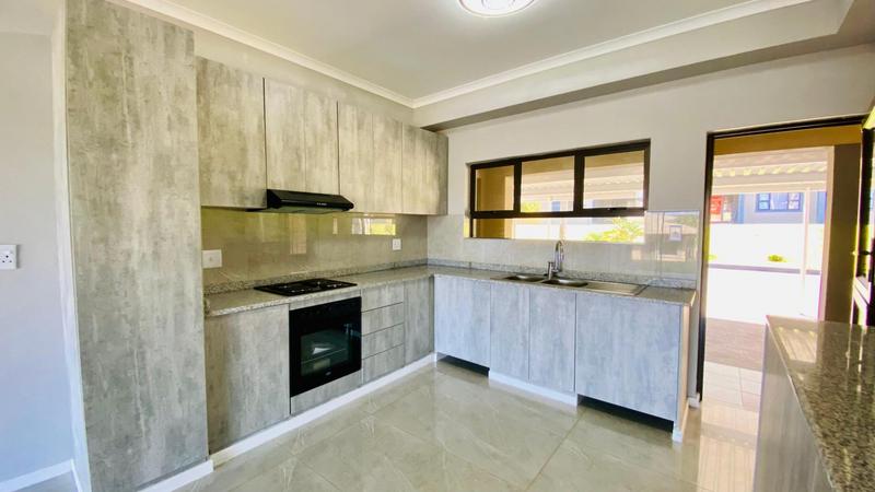 To Let 2 Bedroom Property for Rent in Umtentweni KwaZulu-Natal