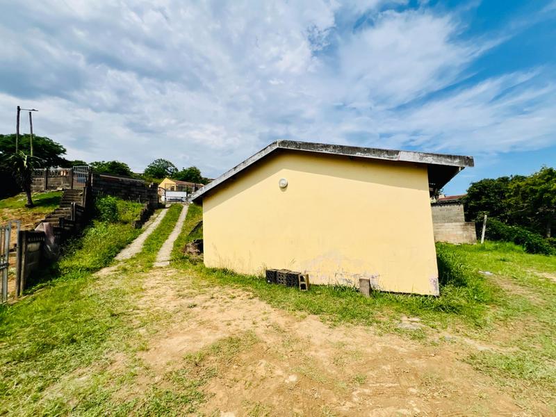 3 Bedroom Property for Sale in Umlazi KwaZulu-Natal