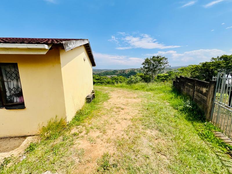 3 Bedroom Property for Sale in Umlazi KwaZulu-Natal