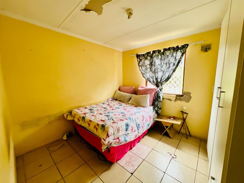 3 Bedroom Property for Sale in Umlazi KwaZulu-Natal