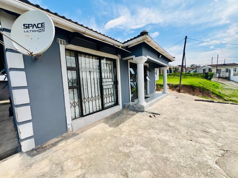 4 Bedroom Property for Sale in Umlazi KwaZulu-Natal