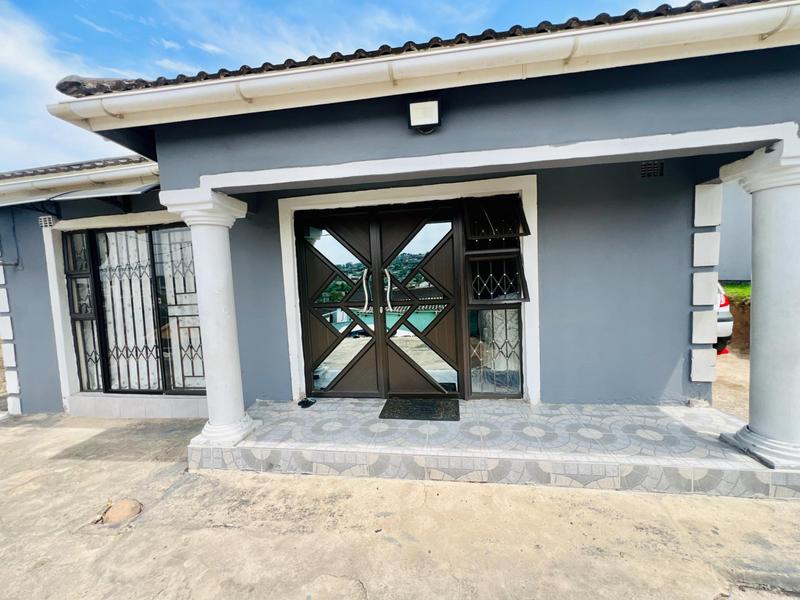 4 Bedroom Property for Sale in Umlazi KwaZulu-Natal