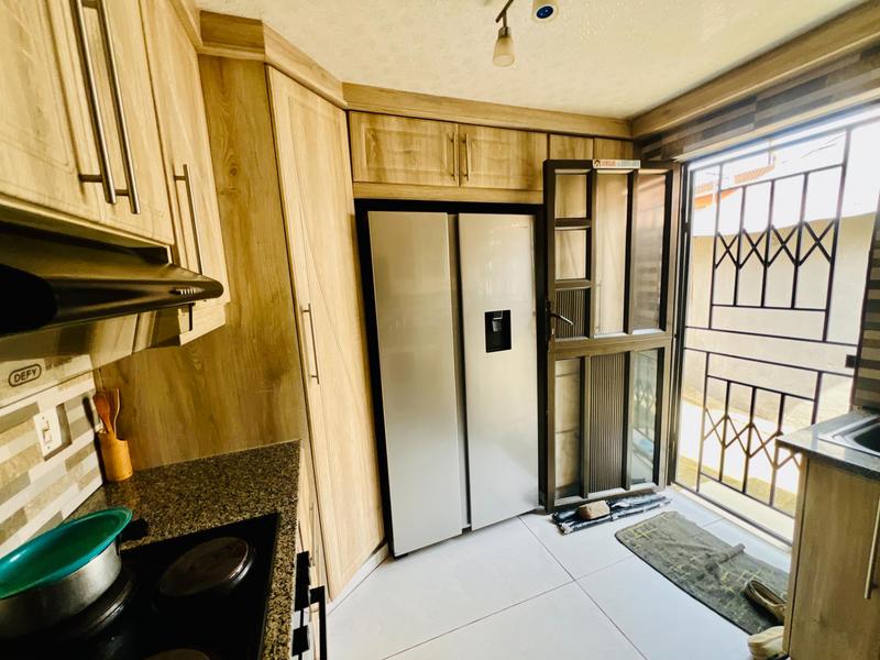 4 Bedroom Property for Sale in Umlazi KwaZulu-Natal