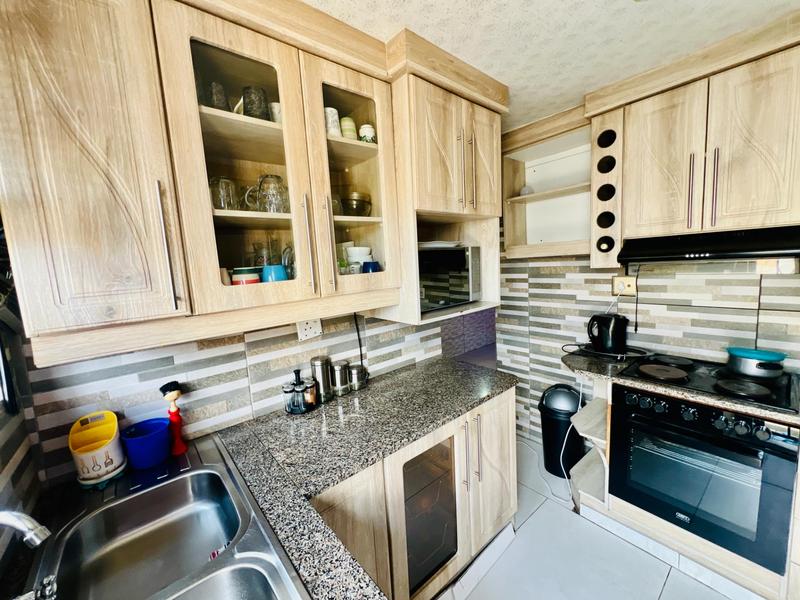 4 Bedroom Property for Sale in Umlazi KwaZulu-Natal