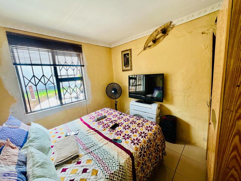 4 Bedroom Property for Sale in Umlazi KwaZulu-Natal