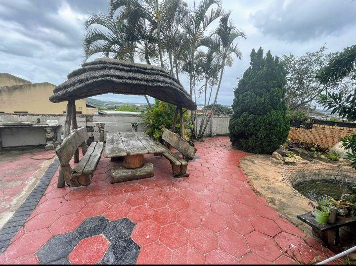 To Let 2 Bedroom Property for Rent in Avoca KwaZulu-Natal