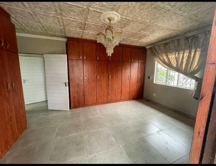 To Let 2 Bedroom Property for Rent in Avoca KwaZulu-Natal