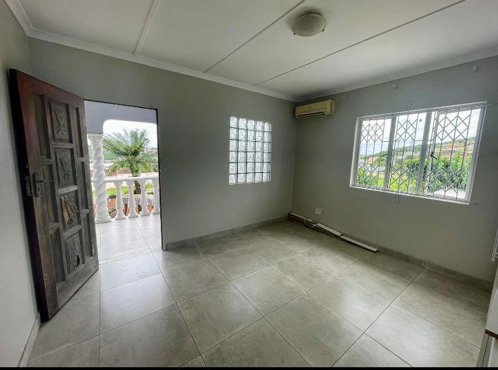 To Let 2 Bedroom Property for Rent in Avoca KwaZulu-Natal