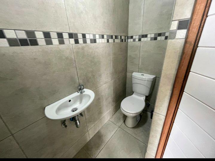 To Let 2 Bedroom Property for Rent in Avoca KwaZulu-Natal