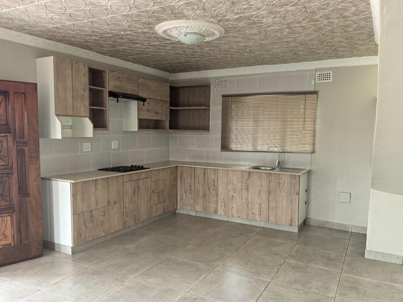 To Let 2 Bedroom Property for Rent in Avoca KwaZulu-Natal