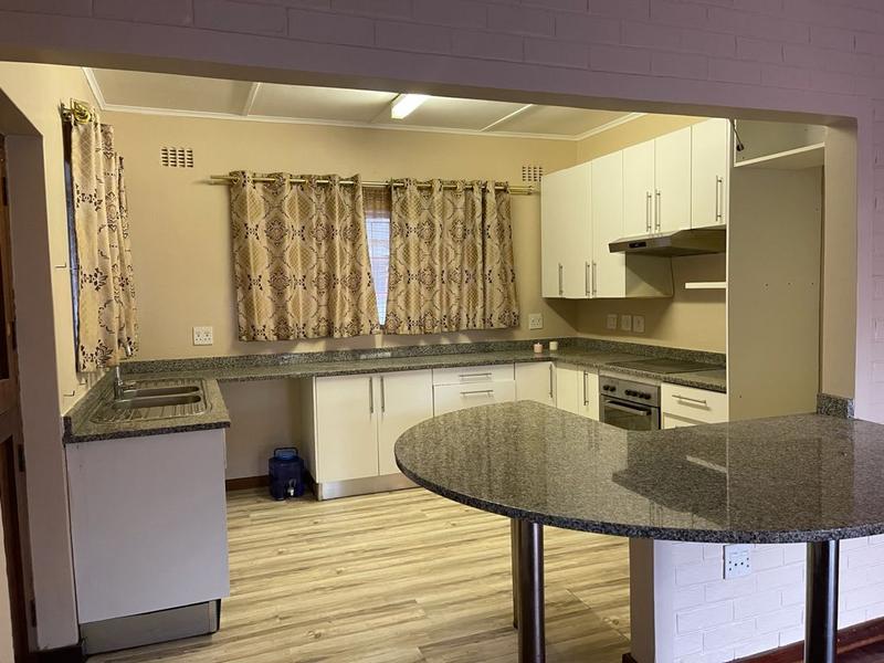 4 Bedroom Property for Sale in Westridge KwaZulu-Natal