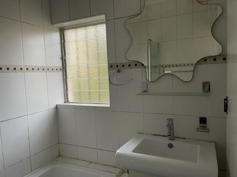 4 Bedroom Property for Sale in Westridge KwaZulu-Natal