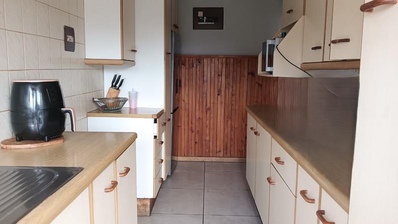 To Let 3 Bedroom Property for Rent in Pinetown KwaZulu-Natal