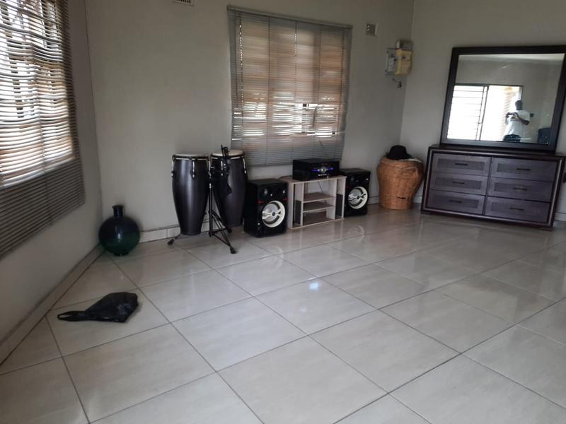 2 Bedroom Property for Sale in Umbumbulu KwaZulu-Natal