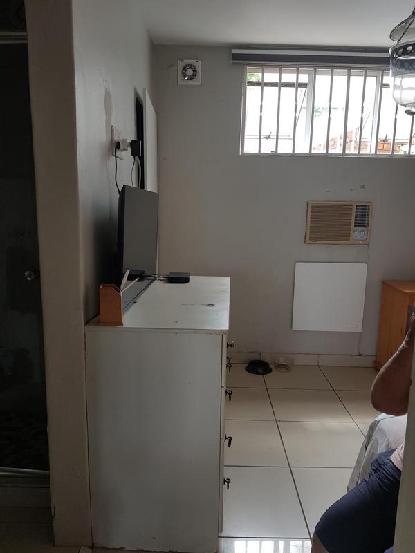 To Let 1 Bedroom Property for Rent in Durban North KwaZulu-Natal