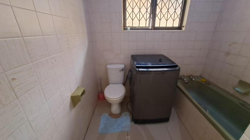 4 Bedroom Property for Sale in Umlazi KwaZulu-Natal