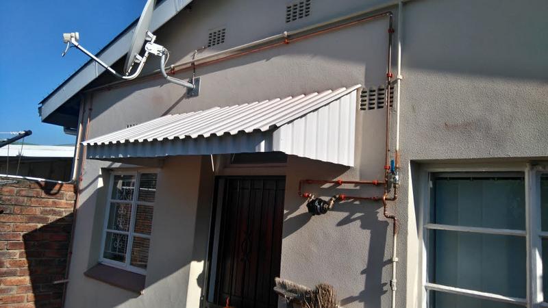 Commercial Property for Sale in Manors KwaZulu-Natal