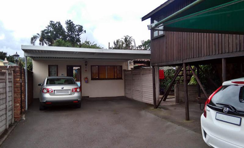 6 Bedroom Property for Sale in Manors KwaZulu-Natal