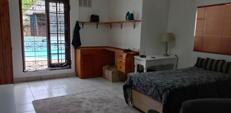 6 Bedroom Property for Sale in Manors KwaZulu-Natal