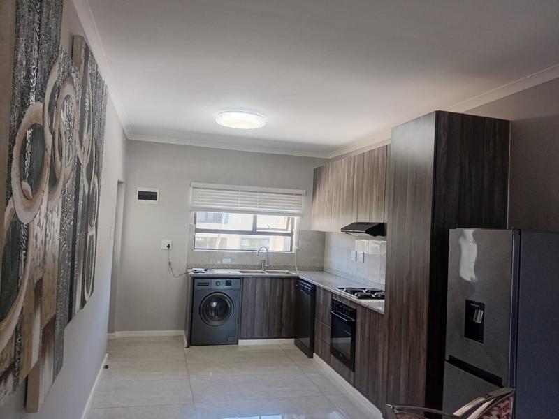 To Let 3 Bedroom Property for Rent in Umtentweni KwaZulu-Natal