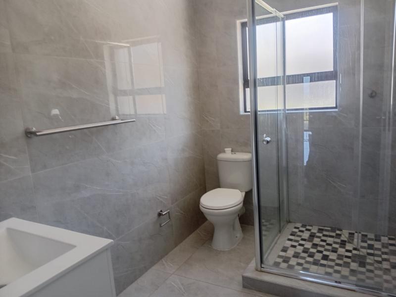 To Let 3 Bedroom Property for Rent in Umtentweni KwaZulu-Natal