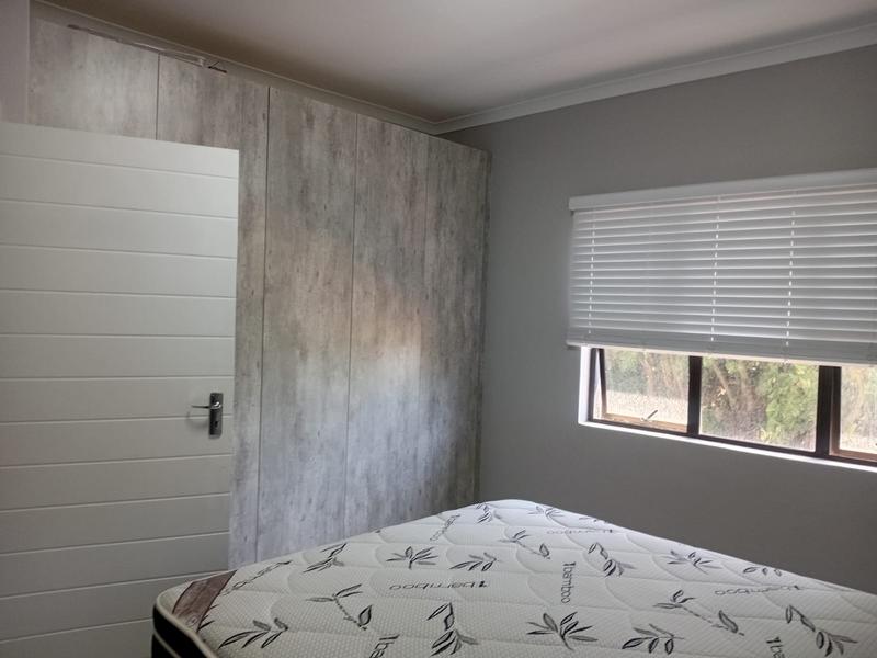 To Let 3 Bedroom Property for Rent in Umtentweni KwaZulu-Natal