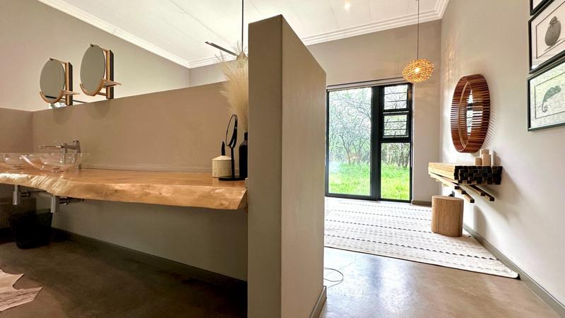 5 Bedroom Property for Sale in Albert Falls KwaZulu-Natal