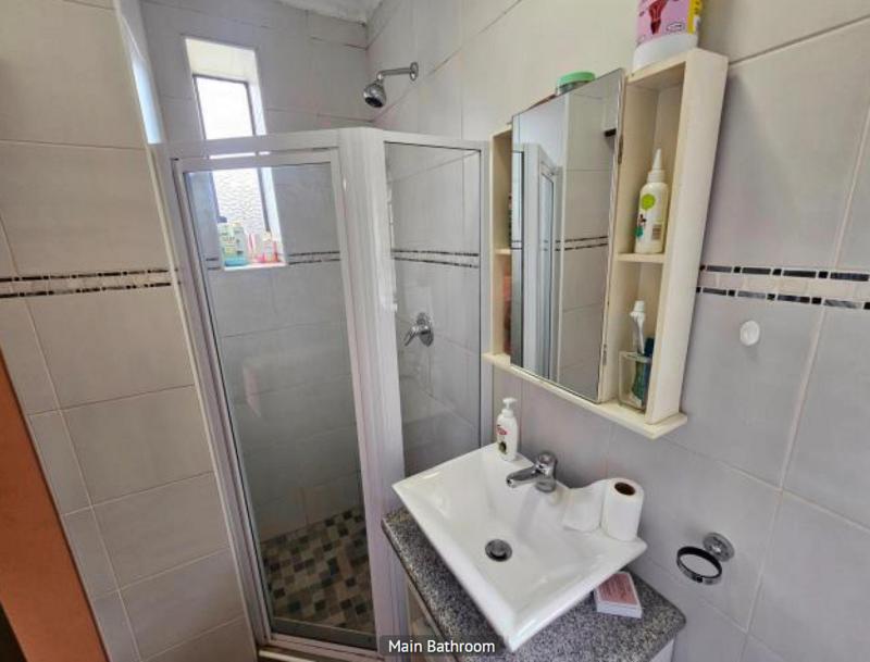 3 Bedroom Property for Sale in Woodhaven KwaZulu-Natal