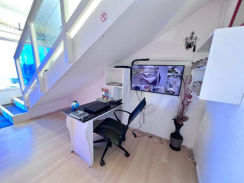 5 Bedroom Property for Sale in Margate KwaZulu-Natal