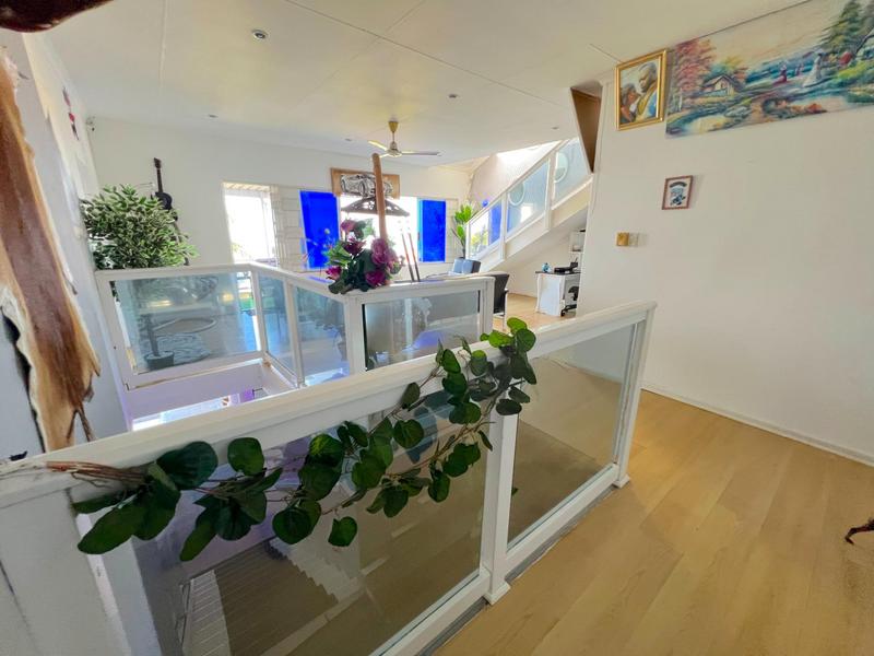 5 Bedroom Property for Sale in Margate KwaZulu-Natal