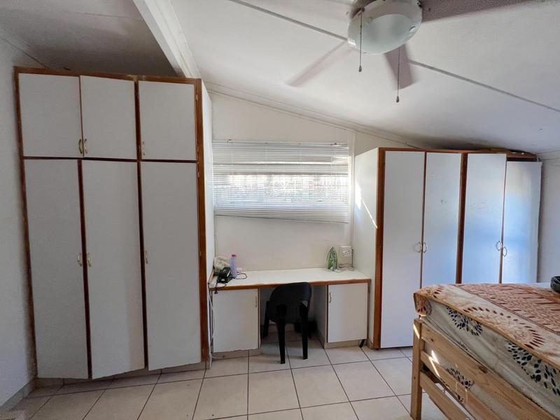 5 Bedroom Property for Sale in Margate KwaZulu-Natal