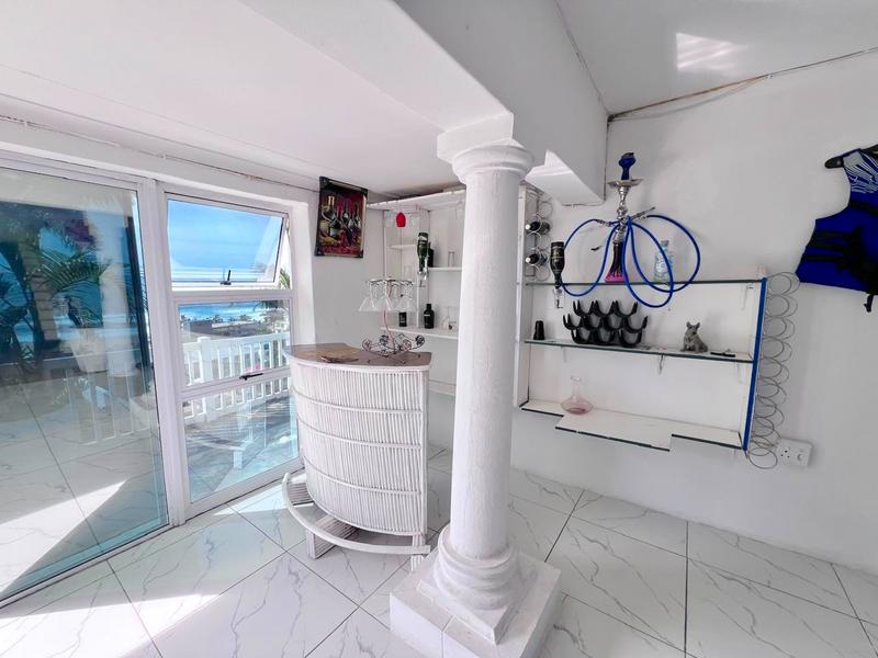 5 Bedroom Property for Sale in Margate KwaZulu-Natal