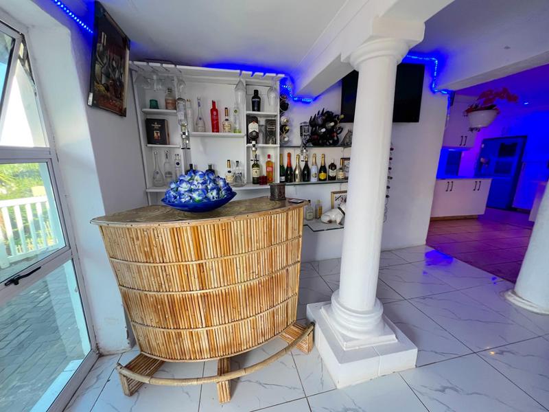 5 Bedroom Property for Sale in Margate KwaZulu-Natal