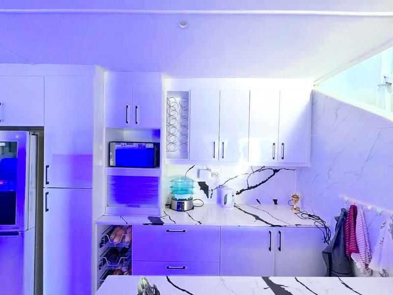 5 Bedroom Property for Sale in Margate KwaZulu-Natal