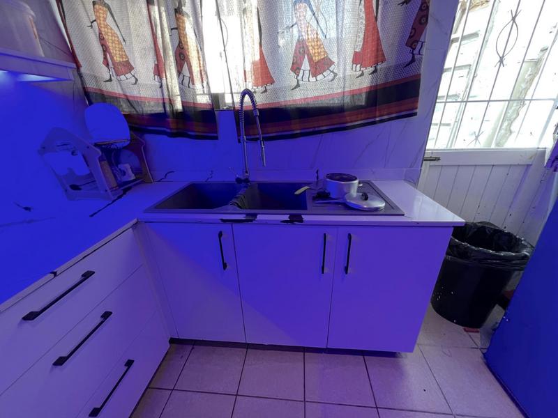 5 Bedroom Property for Sale in Margate KwaZulu-Natal