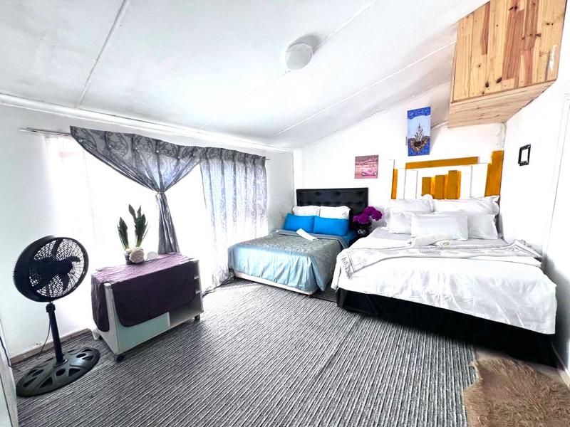 5 Bedroom Property for Sale in Margate KwaZulu-Natal