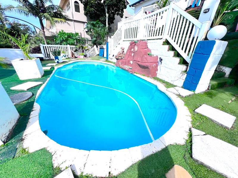 5 Bedroom Property for Sale in Margate KwaZulu-Natal