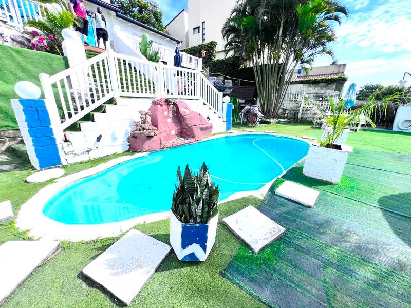 5 Bedroom Property for Sale in Margate KwaZulu-Natal