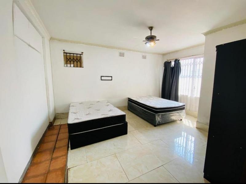 5 Bedroom Property for Sale in Umbilo KwaZulu-Natal