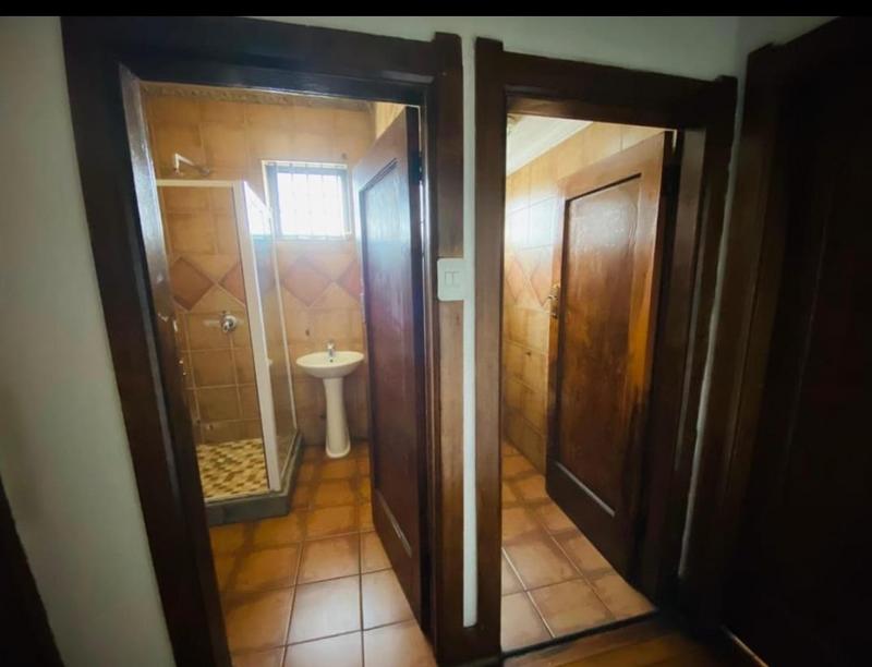 5 Bedroom Property for Sale in Umbilo KwaZulu-Natal