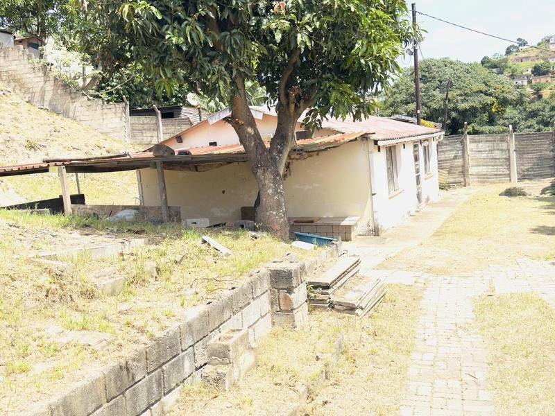 2 Bedroom Property for Sale in Umlazi Q KwaZulu-Natal