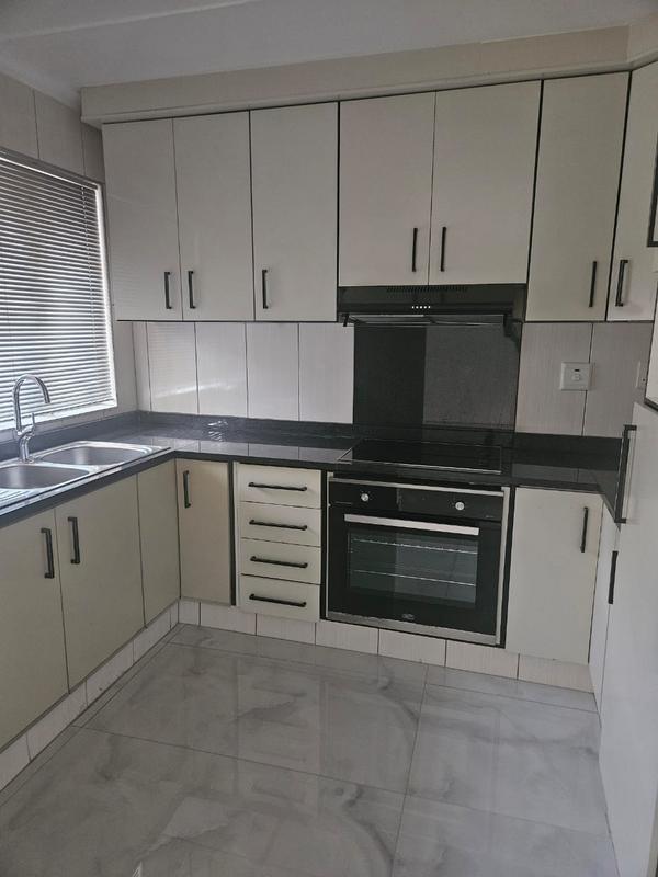 To Let 3 Bedroom Property for Rent in Sherwood KwaZulu-Natal